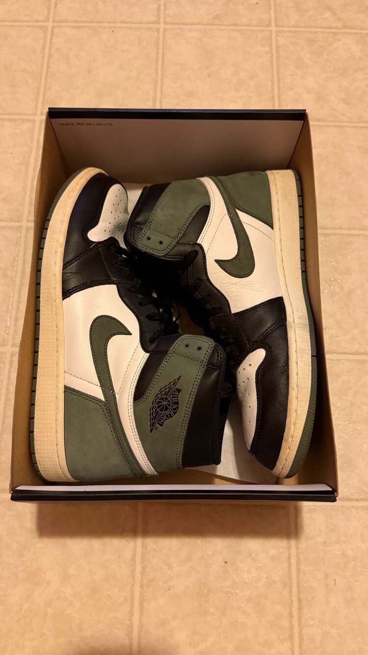 Air Jordan 1 Retro High OG 'Clay Green' (Best Hand in the Game Collection)